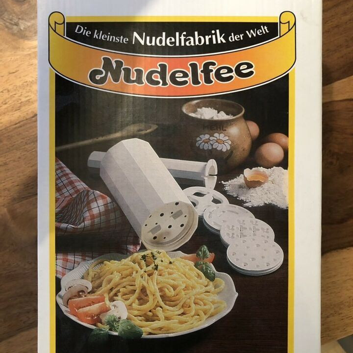Nudelfee - mini fabrica de paste