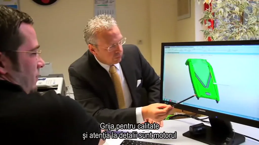 Echipa Börner analizează proiectul unei răzători pe calculator